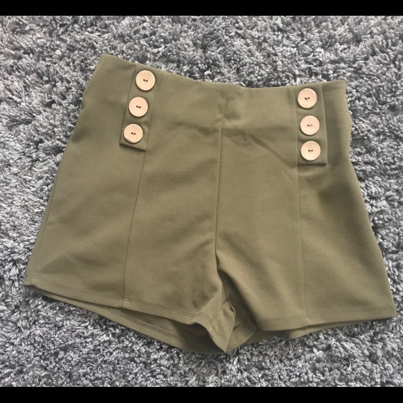 Haute Monde High waisted shorts Size Small Olive Green. - Picture 6 of 15